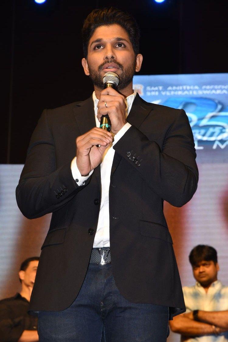 Allu Arjun at Duvvada Jagannadham Thankyou Meet Photos