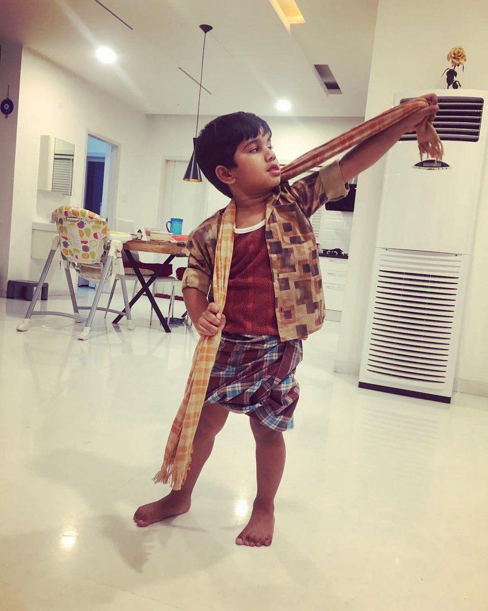 Allu Ayaan poses like ChittiBabu from Rangasthalam!