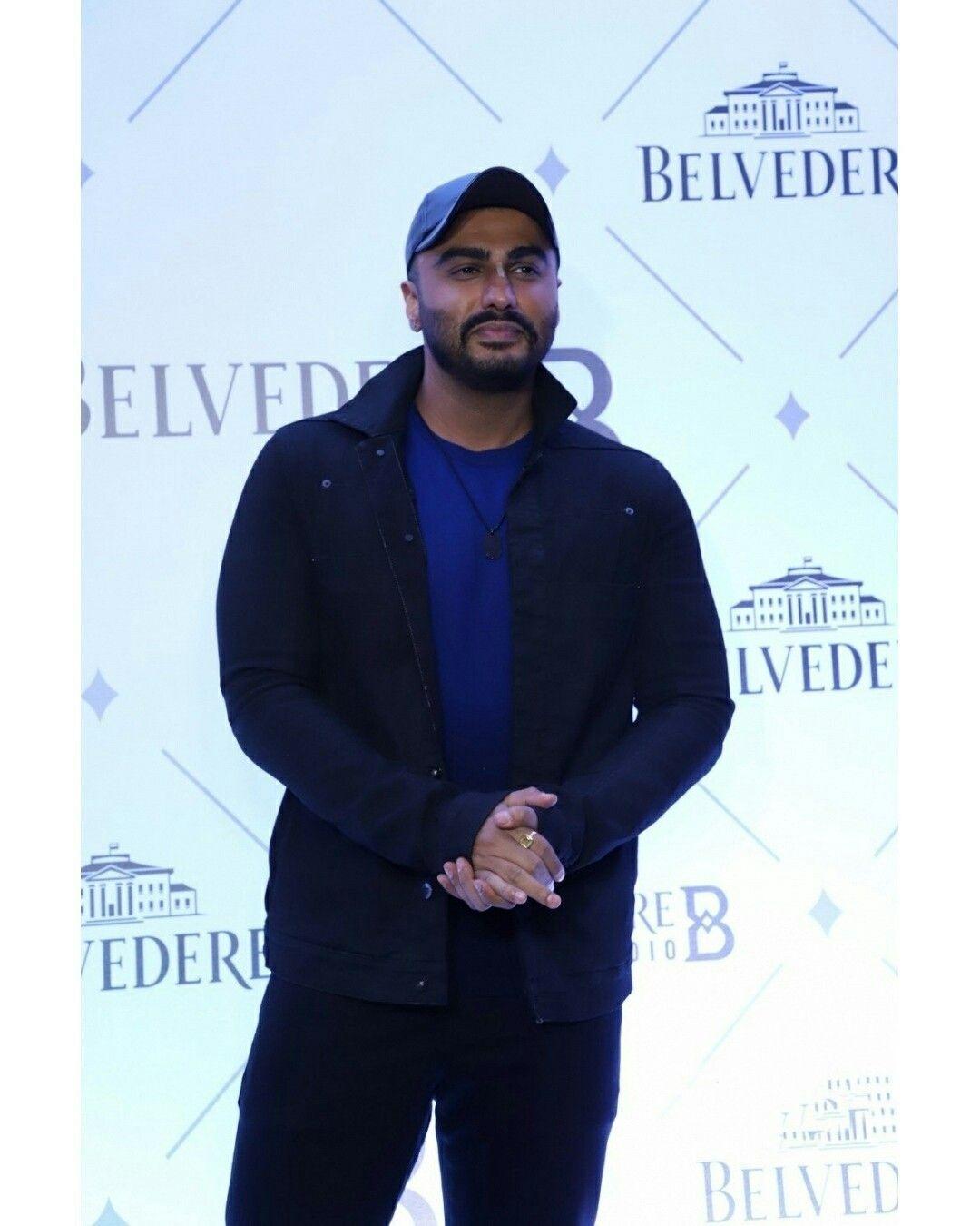  Arjun Kapoor at an event