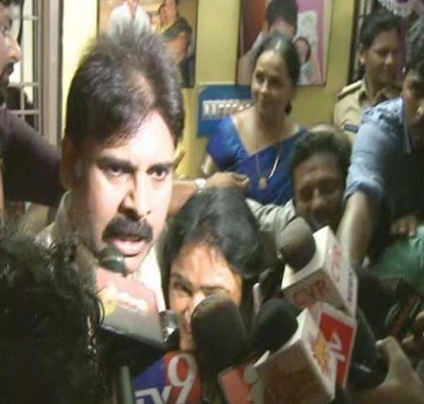 EXCLUSIVE IMAGES: Pawan Kalyan Meets Vinod Royals Family