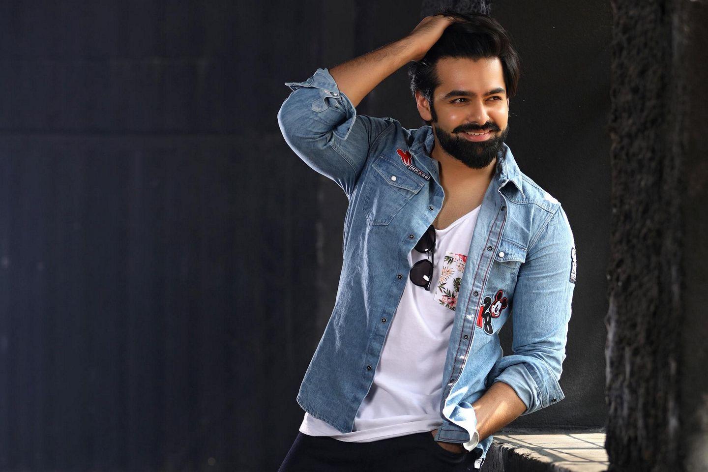 Hero Ram Pothineni Vunnadi Okate Zindagi Movie New Stills