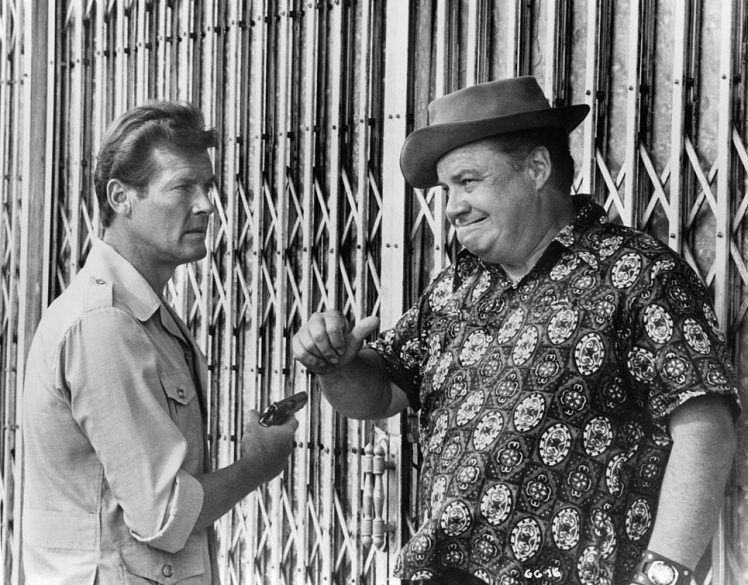 James Bond Actor Roger Moore Photos