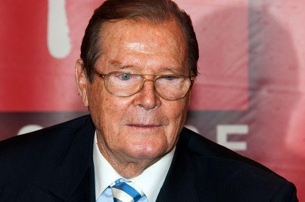 James Bond Actor Roger Moore Photos