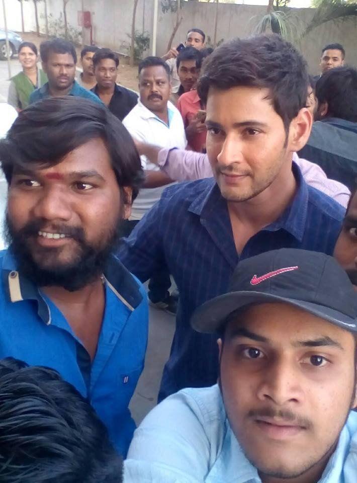 Mahesh Babu With Fans Photos