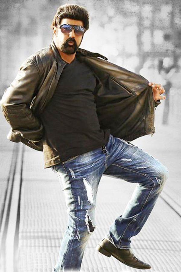 Nandamuri Balakrishna Stills from Paisa Vasool Movie