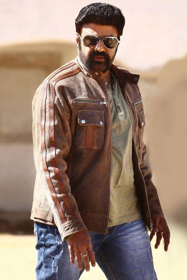 Nandamuri Balakrishna Stills from Paisa Vasool Movie