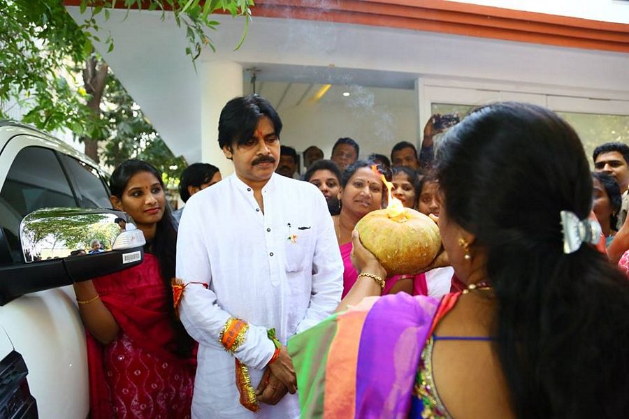 Pawan Kalyan with his wife at Janasena Party Office photos