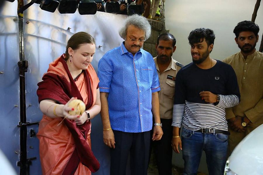 Pawan Kalyan with his wife at Janasena Party Office photos