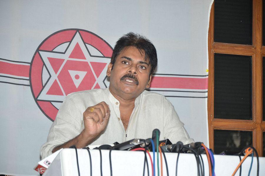 Photos: Pawan Kalyan Press Meet on AP Special Status