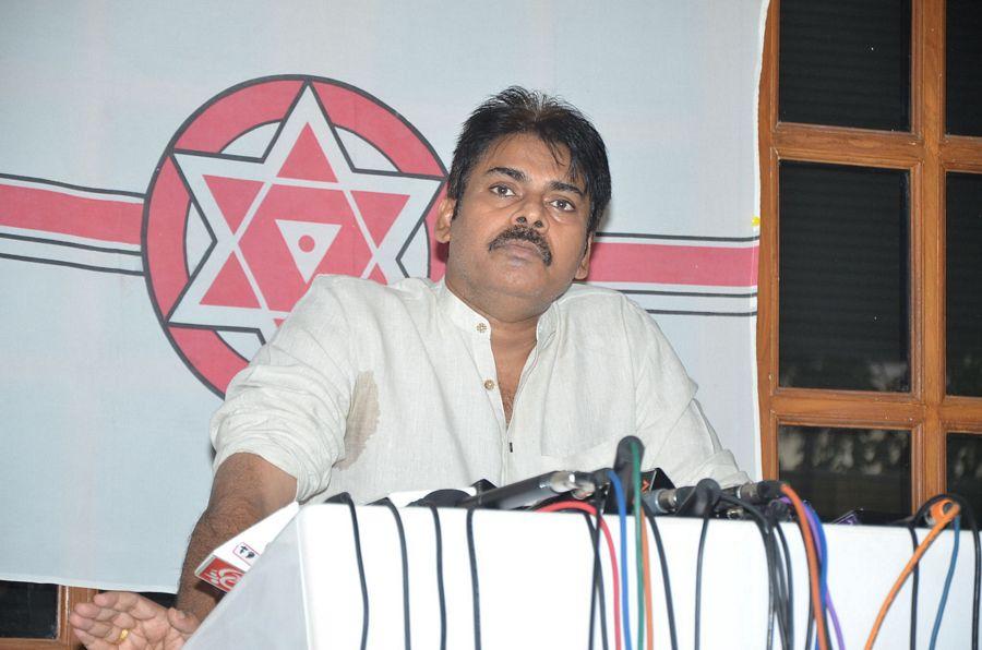 Photos: Pawan Kalyan Press Meet on AP Special Status