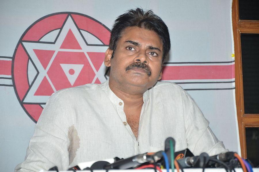 Photos: Pawan Kalyan Press Meet on AP Special Status