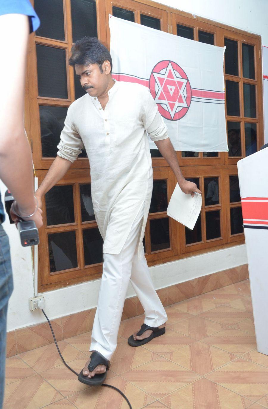 Photos: Pawan Kalyan Press Meet on AP Special Status