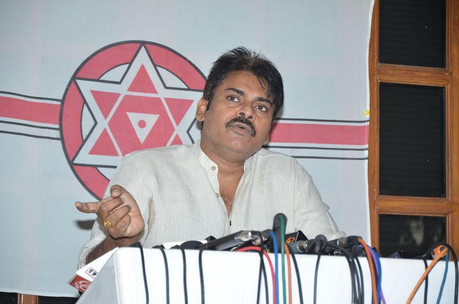 Photos: Pawan Kalyan Press Meet on AP Special Status