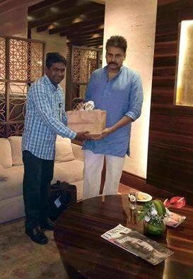 Recent Pics of Power Star Pawan Kalyan on the sets of Katamarayuda