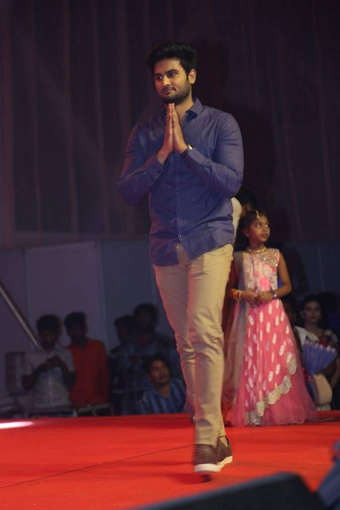 Sudheer Babu Stills At Maa Abbayi Audio Launch