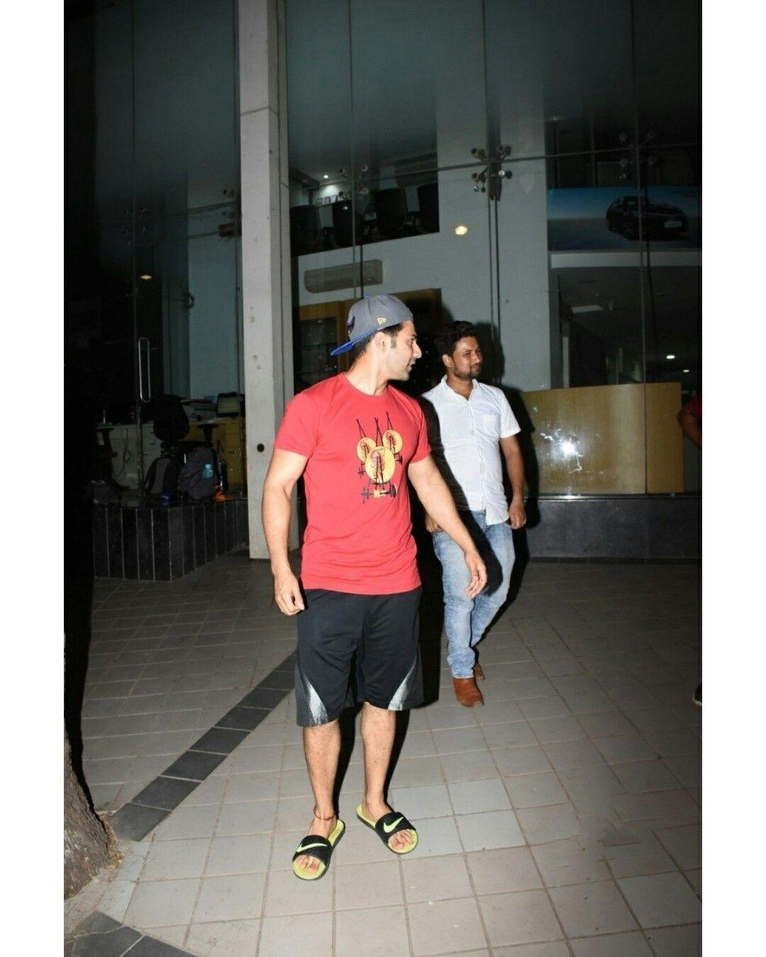  Varun Dhawan outside the Gym