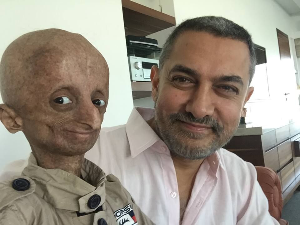 Aamir Khan Met The 14YearOld Kid Suffering From Progeria