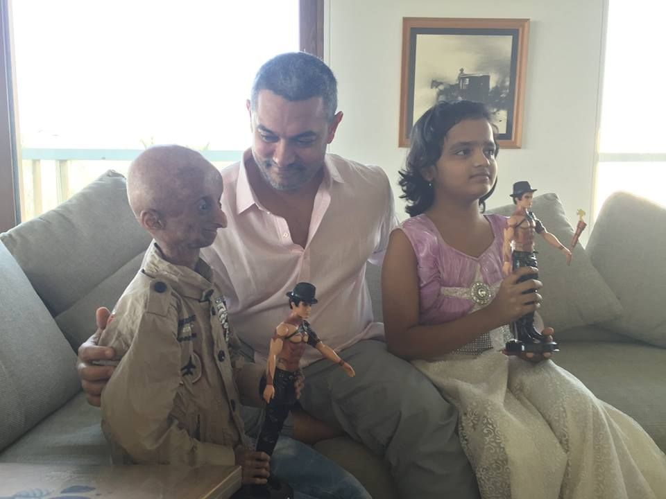 Aamir Khan Met The 14YearOld Kid Suffering From Progeria