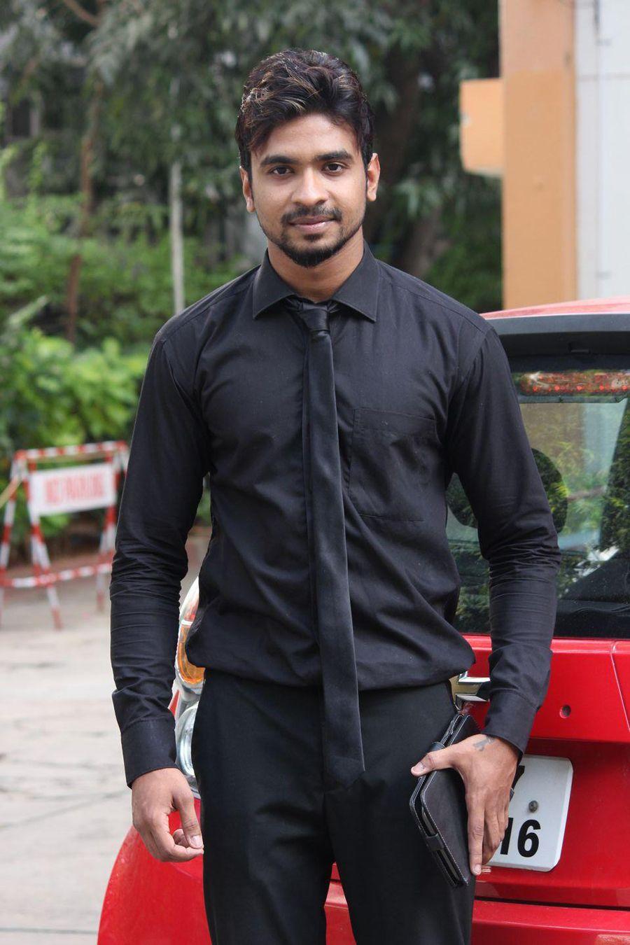 Actor Dhileepan Pugazhendhi Latest Stills