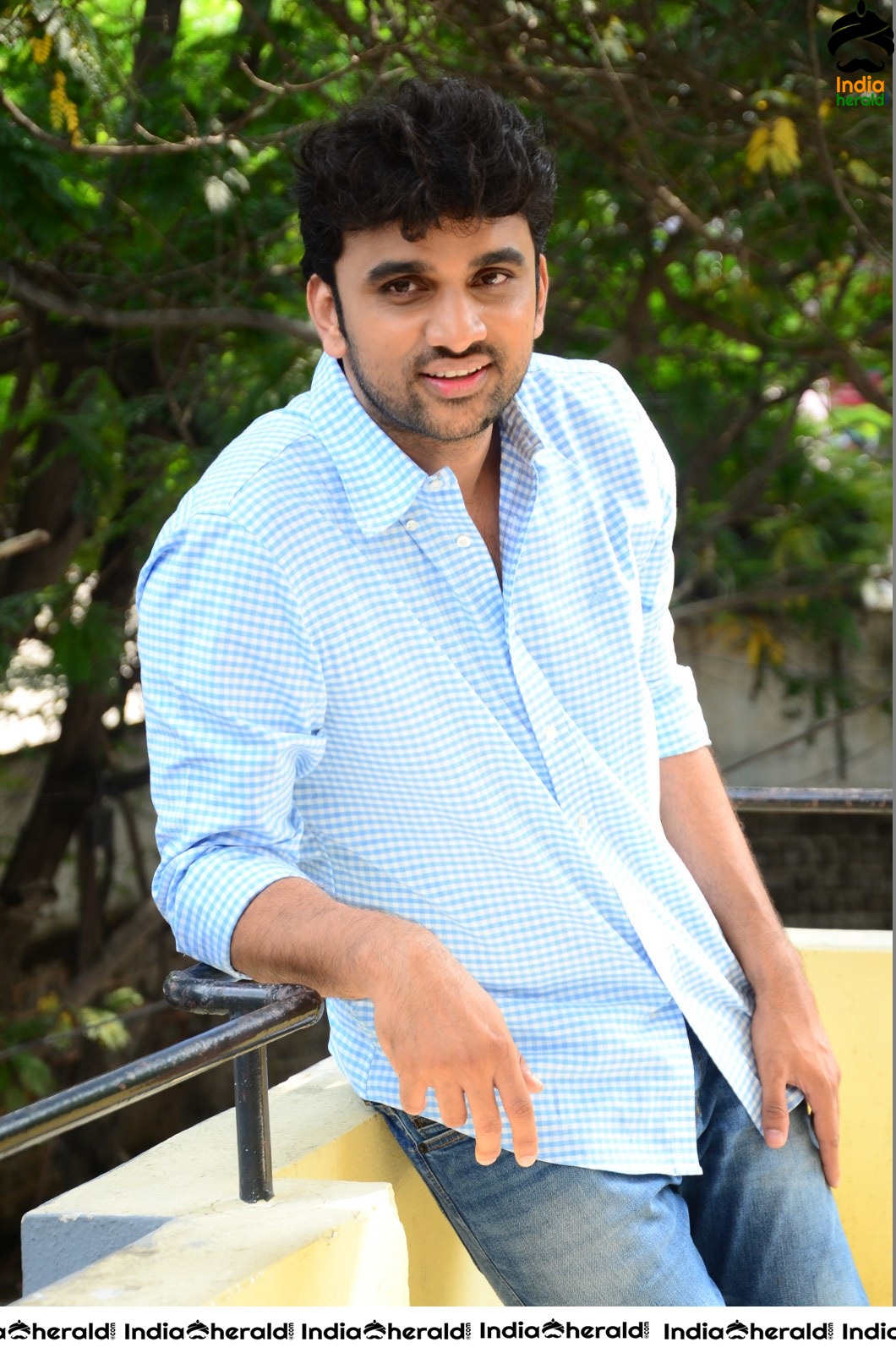 Actor Rakesh Varre Interview Stills Set 4