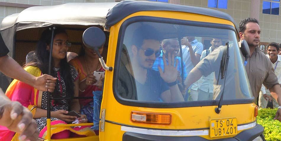 Akhil Akkineni drive a Autorickshaw in Khammam Photos