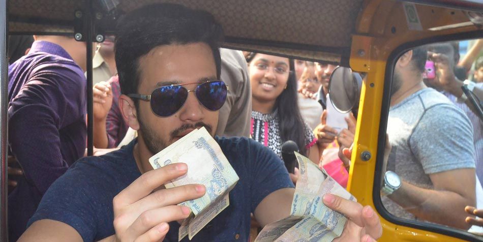 Akhil Akkineni drive a Autorickshaw in Khammam Photos