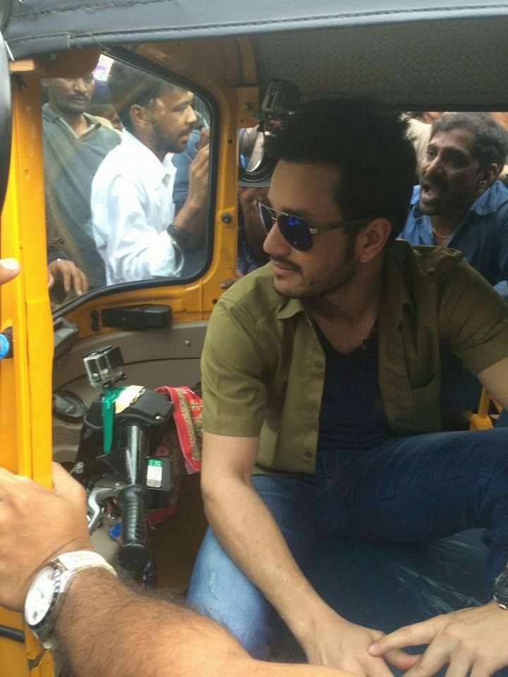 Akhil Akkineni drive a Autorickshaw in Khammam Photos