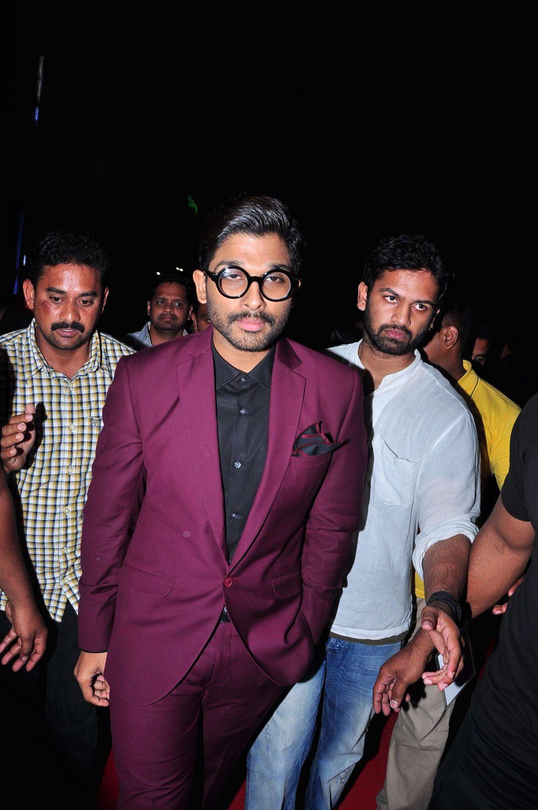 Allu Arjun At Mirchi Music Awards Photos