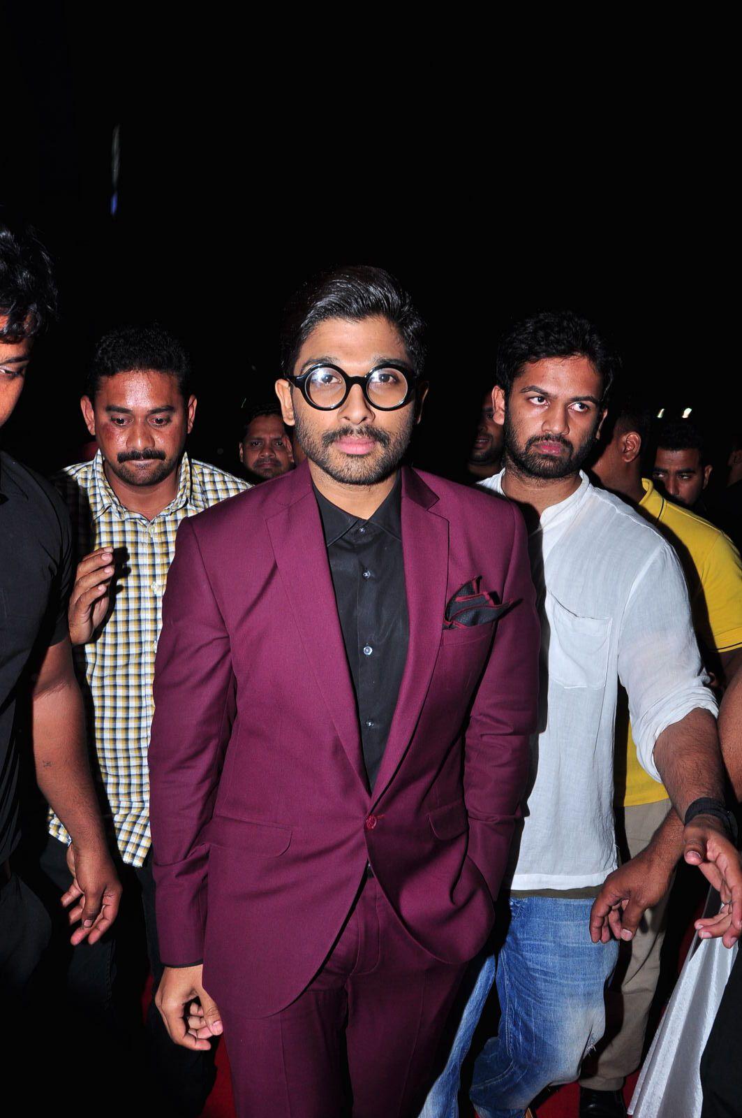 Allu Arjun At Mirchi Music Awards Photos