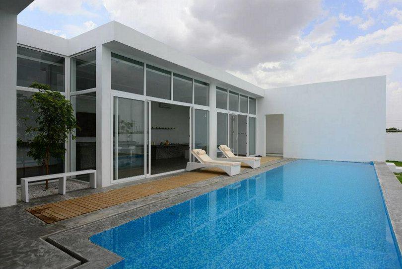 Allu Arjun Guest House Photos