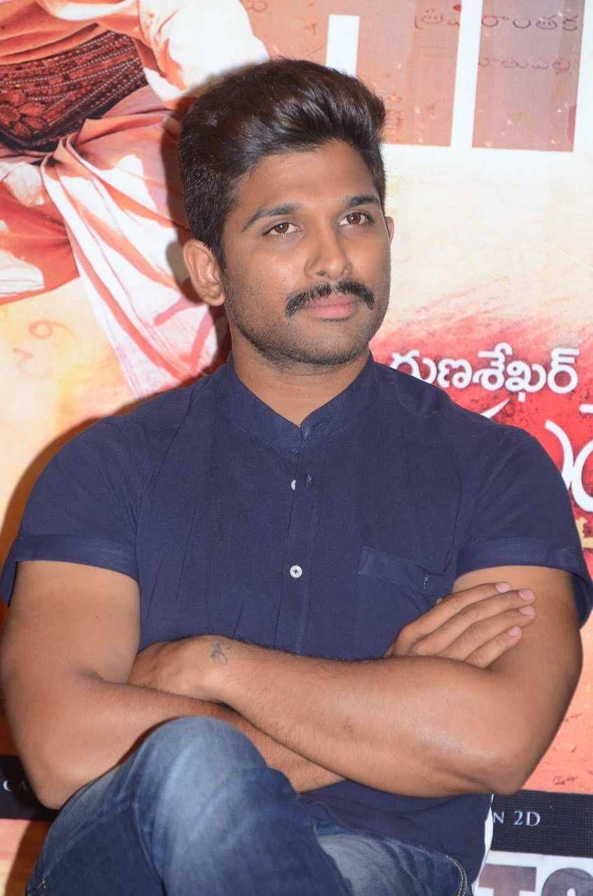 Allu Arjun Latest Stills At Rudhramadevi Success Meet