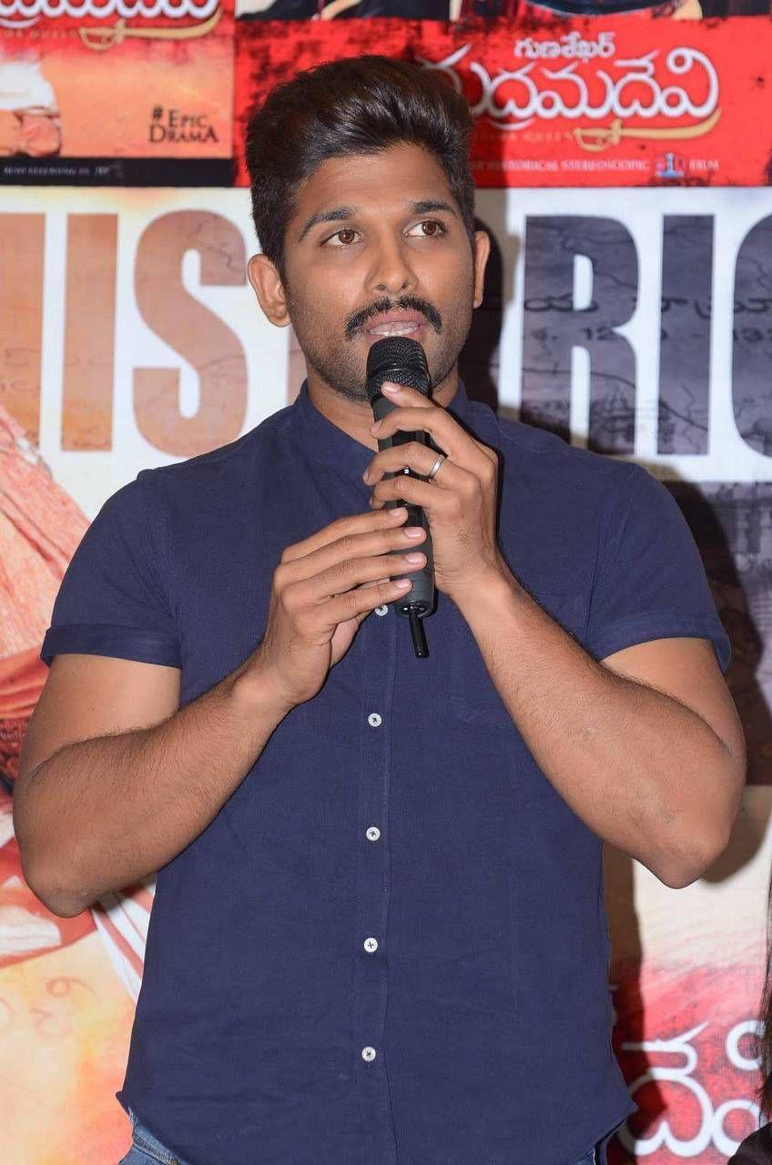 Allu Arjun Latest Stills At Rudhramadevi Success Meet