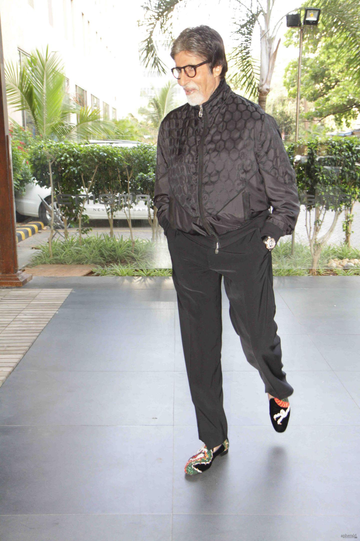  Amitabh Bachchan Stills