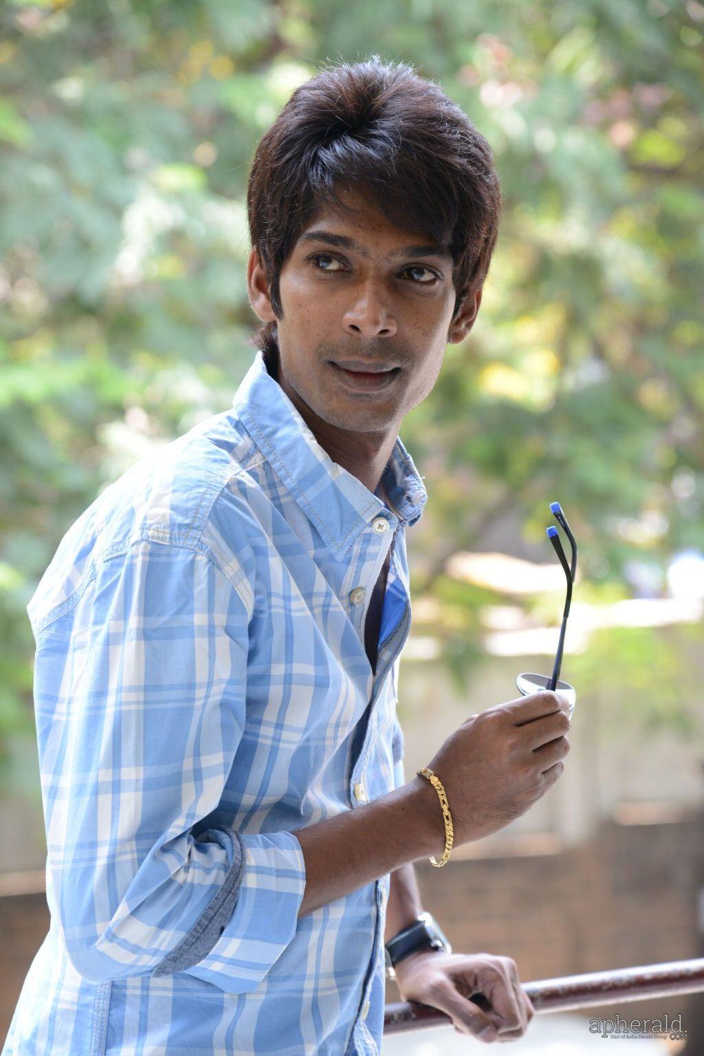 Dhan Dhan Dhanraj Stills