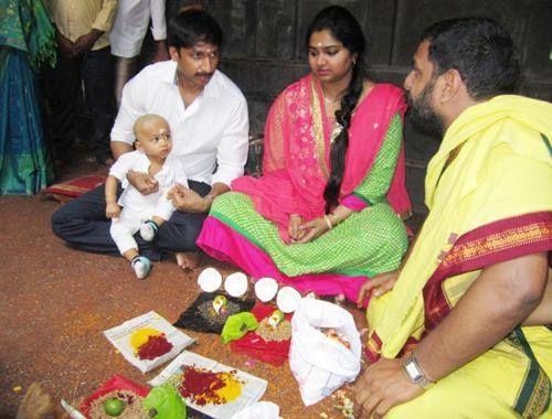 Gopichand Family Photos At Tirumala