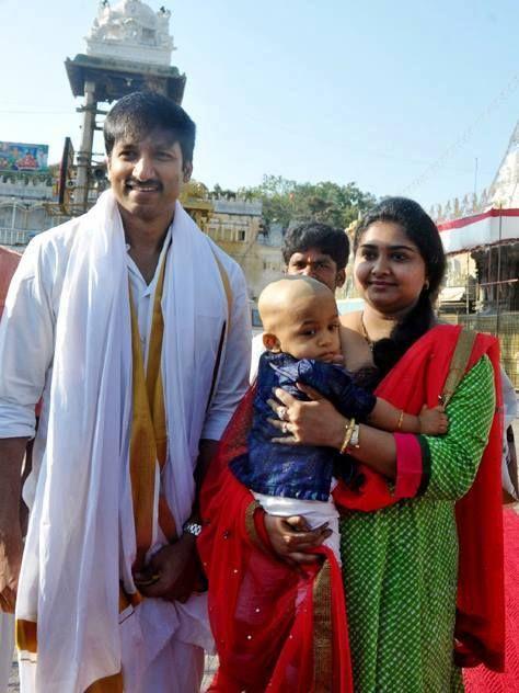 Gopichand Family Photos At Tirumala