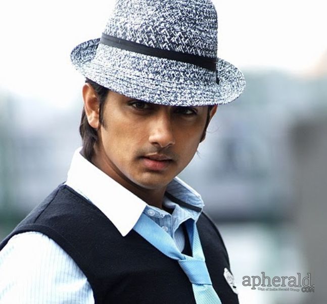 Hero Siddharth New Looks