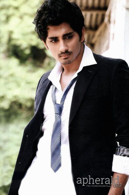 Hero Siddharth New Looks