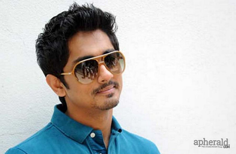 Hero Siddharth New Looks