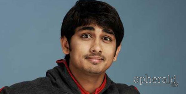 Hero Siddharth New Looks