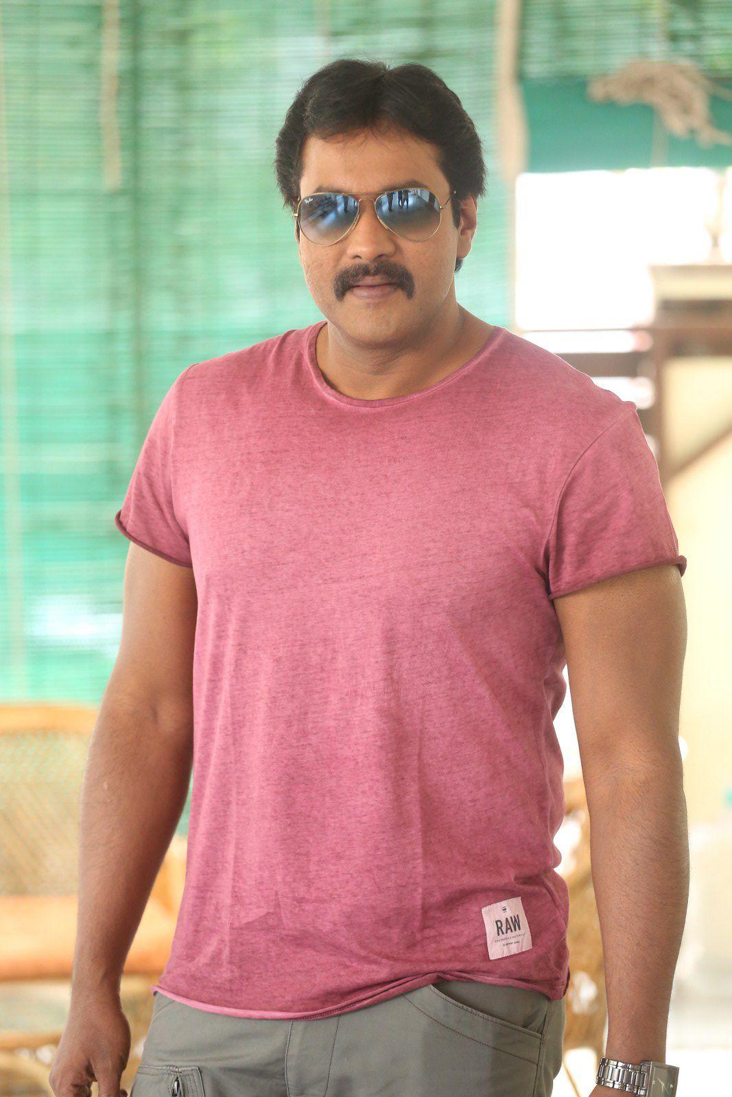 Hero Sunil Latest Stills