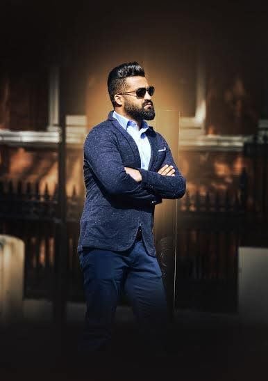 2,561 Likes, 1 Comments - Jr NTR (@ntr_diehard_fans) on Instagram: “#Tarak  Anna classie look🤩 #NannakuPrematho❤️ . … | Handsome actors, Actor photo,  Boy hairstyles