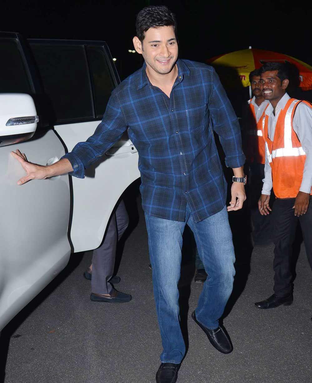 Mahesh Babu At Mirchi Music Awards Photos