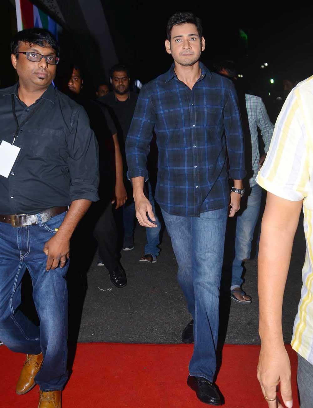 Mahesh Babu At Mirchi Music Awards Photos