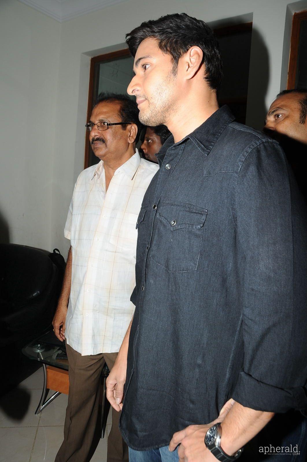 Mahesh Babu Stills At Srimanthudu Audio Launch