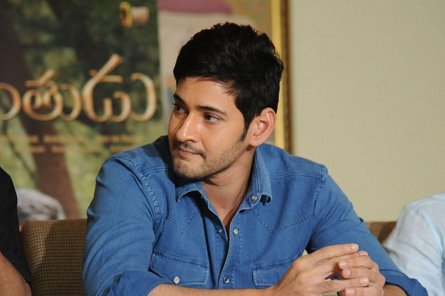 Mahesh Babu Stills at Srimanthudu Success Meet