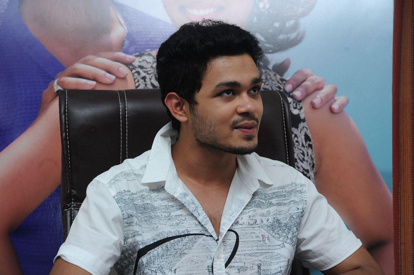 Nag Anvesh interview Stills