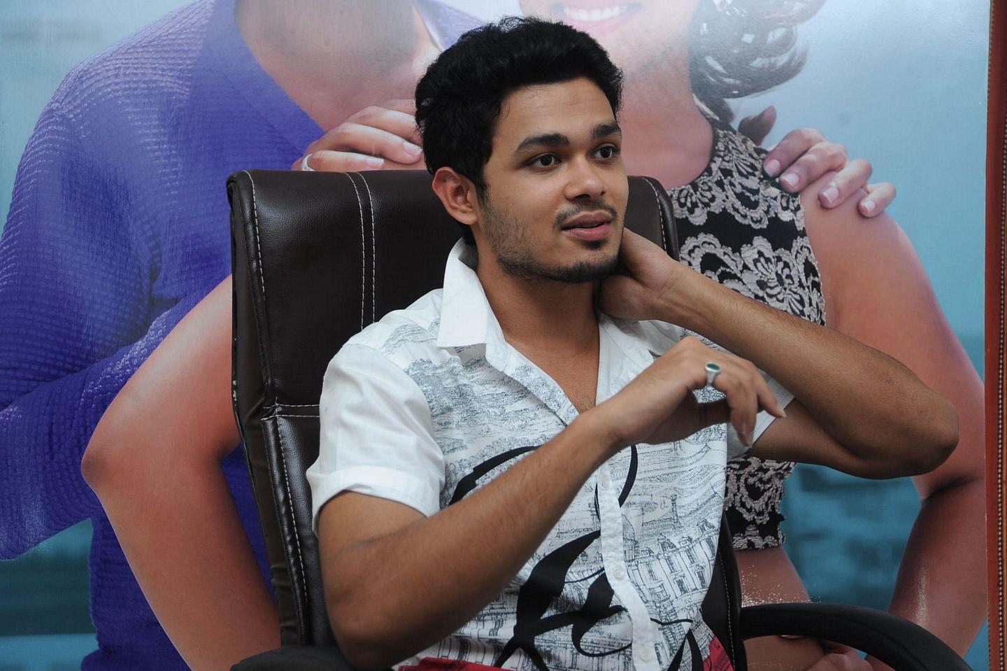 Nag Anvesh interview Stills