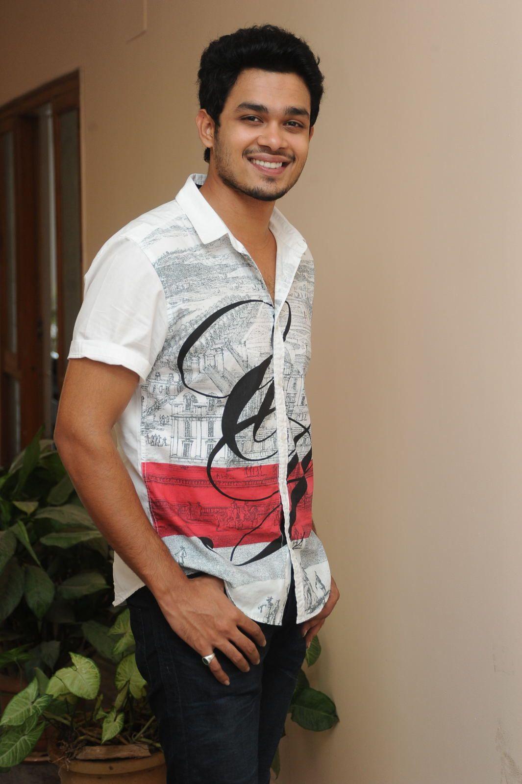 Nag Anvesh interview Stills