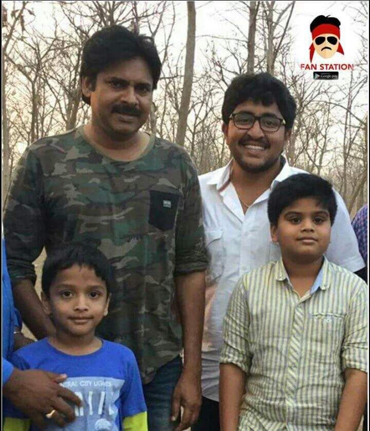 Pawan Kalyan Unseen Snaps from the Sardaar Gabbar Singh Sets